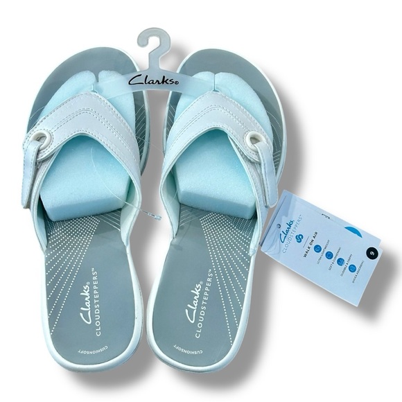 NWT Clarks Cloudsteppers White and Gray Women's Sandals - Picture 2 of 3